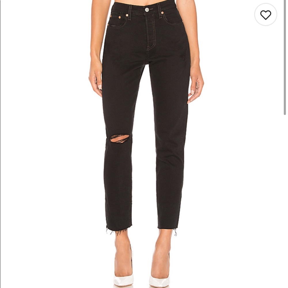 Black Levi’s wedgie jeans
